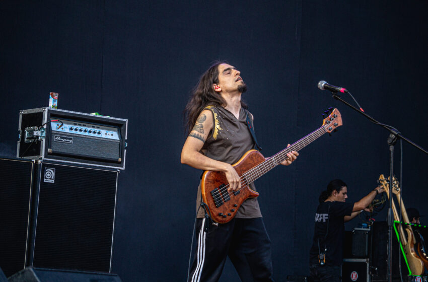  Oliver Castillo culmina su trilogía de bajo eléctrico colaborativo con el estreno de ‘Laboratorio V03’